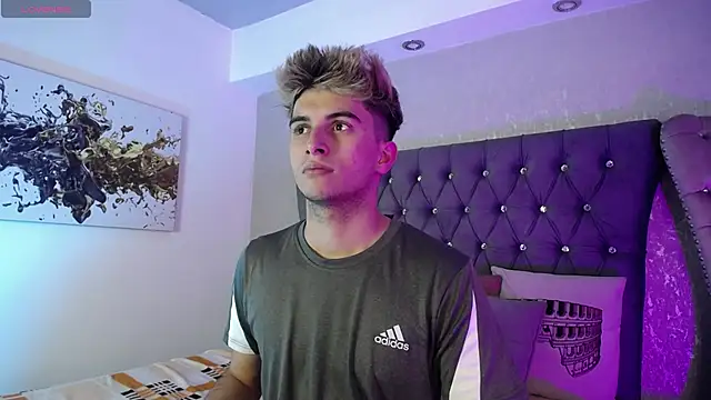 Snapshot of MrWilliseo chatting on September 2025 08:20:02 PM MrWilliseo online show from September 2025 08:20:02 PM