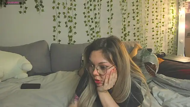 Snapshot of whoa-hoa-hoa-hoa-hoa chatting on February 2026 04:36:02 PM whoa-hoa-hoa-hoa-hoa online show from February 2026 04:36:02 PM