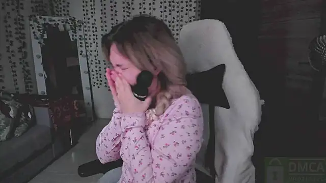 Snapshot of whoa-hoa-hoa-hoa-hoa chatting on March 2026 04:40:02 AM whoa-hoa-hoa-hoa-hoa online show from March 2026 04:40:02 AM