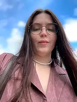 Snapshot of meow_girl chatting on June 2026 11:25:01 AM meow girl online show from June 2026 11:25:01 AM