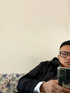 lixiaoshuai8 online show from December 2025 06:01:02 AM