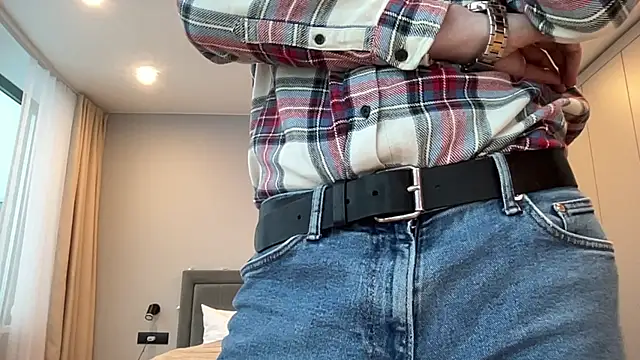 cute mark online show from December 2025 07:28:02 AM