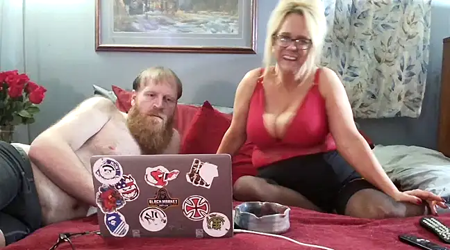 Snapshot of letsgetdirty1981 chatting on February 2025 03:20:01 AM letsgetdirty1981 online show from February 2025 03:20:01 AM