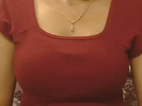 Snapshot of _FluffyHxney_ chatting on October 2025 07:23:02 PM FluffyHxney online show from October 2025 07:23:02 PM