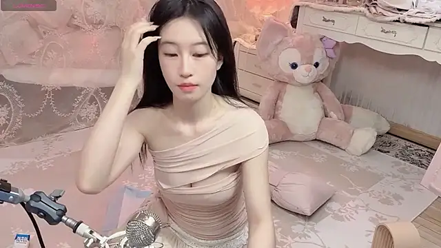 JennieKim RoseannePark online show from January 2025 12:35:02 PM