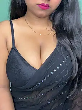 Snapshot of Ishaani_0 chatting on July 2026 06:32:02 PM Ishaani 0 online show from July 2026 06:32:02 PM