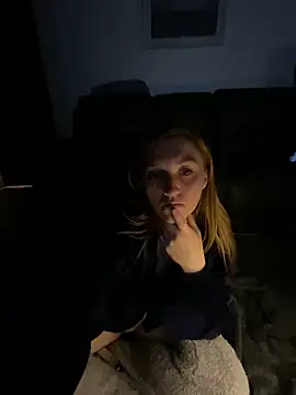 Snapshot of Stoner_BarbieXX chatting on May 2026 08:49:02 PM Stoner BarbieXX online show from May 2026 08:49:02 PM