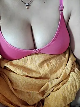 milf-kaira online show from March 2025 04:17:02 AM