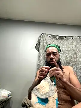 Snapshot of kaydazeed chatting on October 2025 03:27:01 AM kaydazeed online show from October 2025 03:27:01 AM