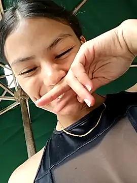 Snapshot of vanyacam_ chatting on February 2025 09:15:01 PM vanyacam  online show from February 2025 09:15:01 PM