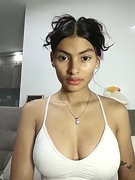 Snapshot of vanyacam_ chatting on October 2025 11:25:02 PM vanyacam  online show from October 2025 11:25:02 PM