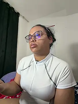 Snapshot of angela_angels_ chatting on June 2026 09:55:02 AM angela angels online show from June 2026 09:55:02 AM