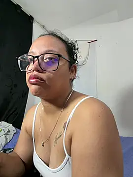 Snapshot of angela_angels_ chatting on July 2026 10:56:01 PM angela angels online show from July 2026 10:56:01 PM