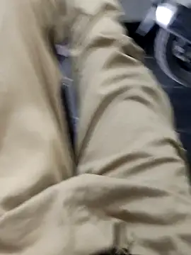 Juliano69xv online show from October 2025 07:33:02 PM