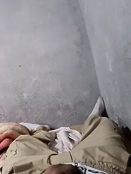 Juliano69xv online show from October 2025 05:54:02 PM