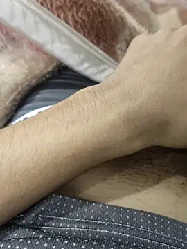 Juliano69xv online show from October 2025 11:27:01 AM