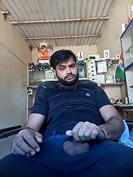 Snapshot of Priynkarani chatting on December 2025 05:36:02 AM Priynkarani online show from December 2025 05:36:02 AM