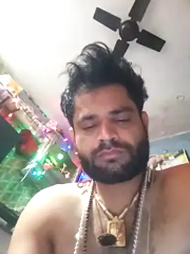 Snapshot of Priynkarani chatting on December 2025 01:47:01 AM Priynkarani online show from December 2025 01:47:01 AM