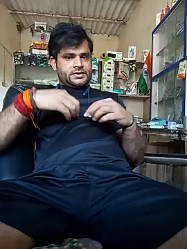 Snapshot of Priynkarani chatting on January 2026 05:35:02 AM Priynkarani online show from January 2026 05:35:02 AM