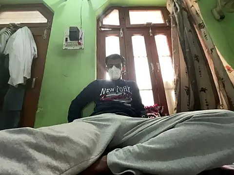 Snapshot of checkyourdadddy chatting on February 2025 05:49:02 AM checkyourdadddy online show from February 2025 05:49:02 AM