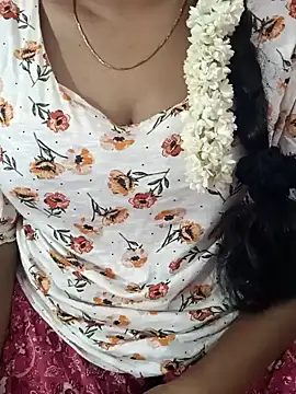 Snapshot of tamil-varshu chatting on December 2024 03:11:01 PM tamil-varshu online show from December 2024 03:11:01 PM