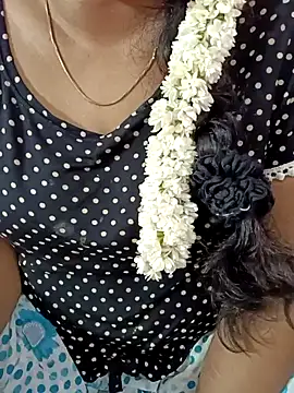 Snapshot of tamil-varshu chatting on December 2024 06:28:01 PM tamil-varshu online show from December 2024 06:28:01 PM