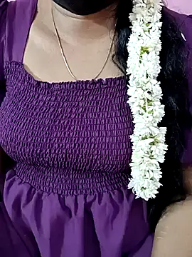 Snapshot of tamil-varshu chatting on December 2024 06:28:01 PM tamil-varshu online show from December 2024 06:28:01 PM