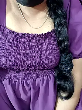 Snapshot of tamil-varshu chatting on December 2024 06:27:02 PM tamil-varshu online show from December 2024 06:27:02 PM