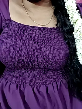 Snapshot of tamil-varshu chatting on December 2024 06:48:02 PM tamil-varshu online show from December 2024 06:48:02 PM