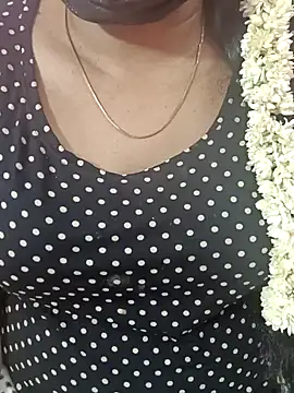 Snapshot of tamil-varshu chatting on December 2024 04:49:01 PM tamil-varshu online show from December 2024 04:49:01 PM