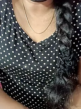 Snapshot of tamil-varshu chatting on December 2024 03:22:02 PM tamil-varshu online show from December 2024 03:22:02 PM