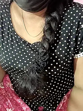 Snapshot of tamil-varshu chatting on December 2024 06:25:01 PM tamil-varshu online show from December 2024 06:25:01 PM