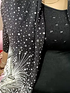 Snapshot of tamil-varshu chatting on January 2025 06:57:01 PM tamil-varshu online show from January 2025 06:57:01 PM