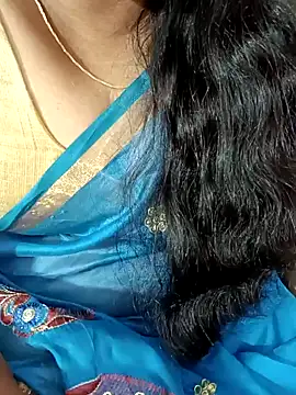 Snapshot of tamil-varshu chatting on January 2025 04:14:02 PM tamil-varshu online show from January 2025 04:14:02 PM