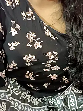 Snapshot of tamil-varshu chatting on January 2025 06:54:02 PM tamil-varshu online show from January 2025 06:54:02 PM