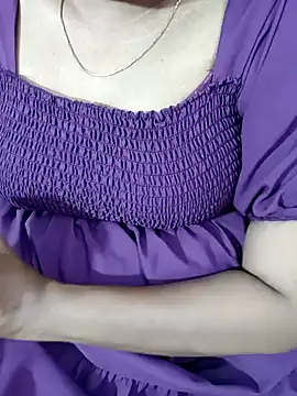 Snapshot of tamil-varshu chatting on January 2025 04:09:01 PM tamil-varshu online show from January 2025 04:09:01 PM