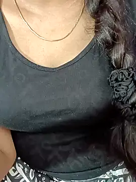 Snapshot of tamil-varshu chatting on February 2025 05:58:01 PM tamil-varshu online show from February 2025 05:58:01 PM