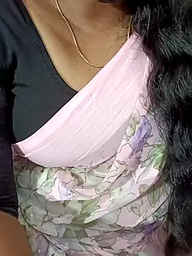 Snapshot of tamil-varshu chatting on February 2025 01:52:01 PM tamil-varshu online show from February 2025 01:52:01 PM