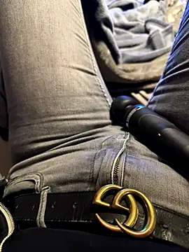 Ana-05 online show from September 2025 05:51:02 PM