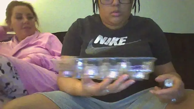 vanilla chocolate23 online show from January 2025 04:42:01 PM