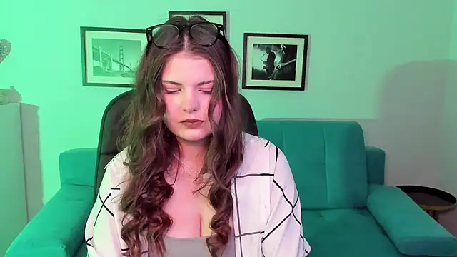 AdeliaKiss online show from January 2025 08:11:01 PM