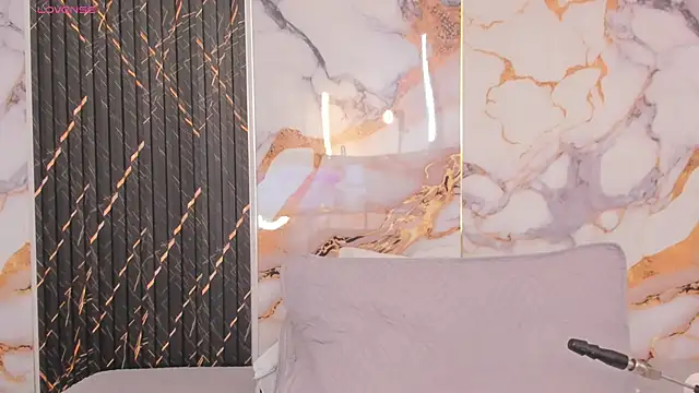 Alyson-a online show from January 2026 12:51:01 PM