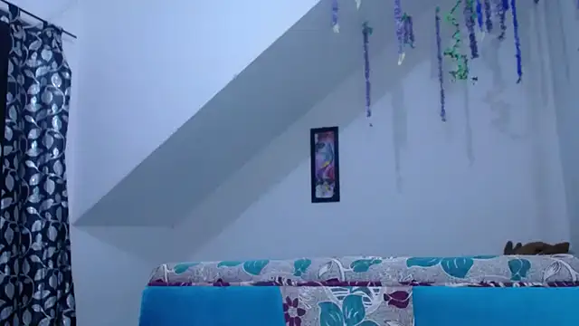 Snapshot of diamonmeli chatting on January 2025 05:10:02 AM diamonmeli online show from January 2025 05:10:02 AM