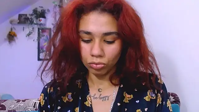 Snapshot of diamonmeli chatting on March 2025 05:35:02 PM diamonmeli online show from March 2025 05:35:02 PM