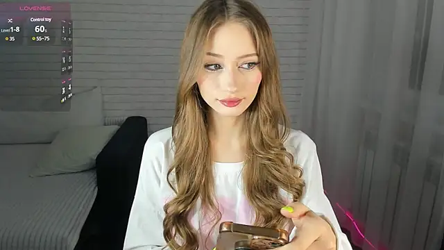 Snapshot of candyboofairy chatting on March 2025 06:22:01 PM candyboofairy online show from March 2025 06:22:01 PM