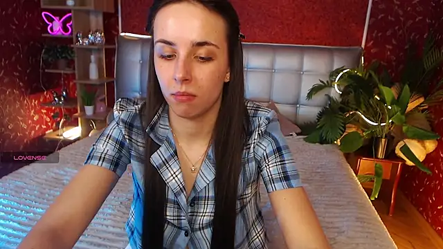 AuroraAksnesss online show from February 2025 03:18:02 PM