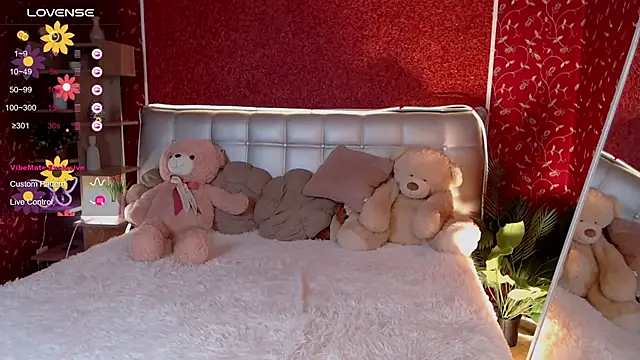 AuroraAksnesss online show from November 2025 04:27:01 PM