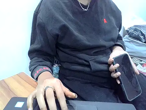 DOLL CUTY online show from November 2025 04:29:01 PM