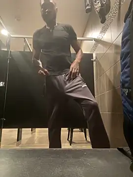 prettyrichie online show from November 2025 09:58:01 PM