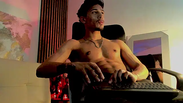 Snapshot of rafael_stone chatting on March 2025 02:48:01 AM rafael stone online show from March 2025 02:48:01 AM